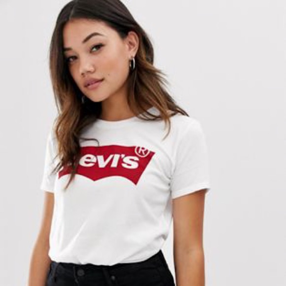 💝 Levi's Logo Crop T Shirt, XS or Youth 13